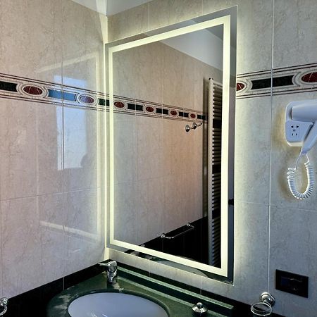 Appartamenti Leone - Vista Mare - Pet Friendly Rimini Dış mekan fotoğraf