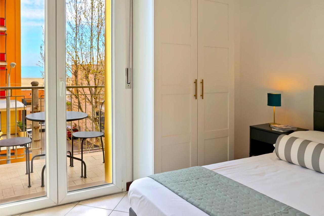 Appartamenti Leone - Vista Mare - Pet Friendly Rimini Dış mekan fotoğraf