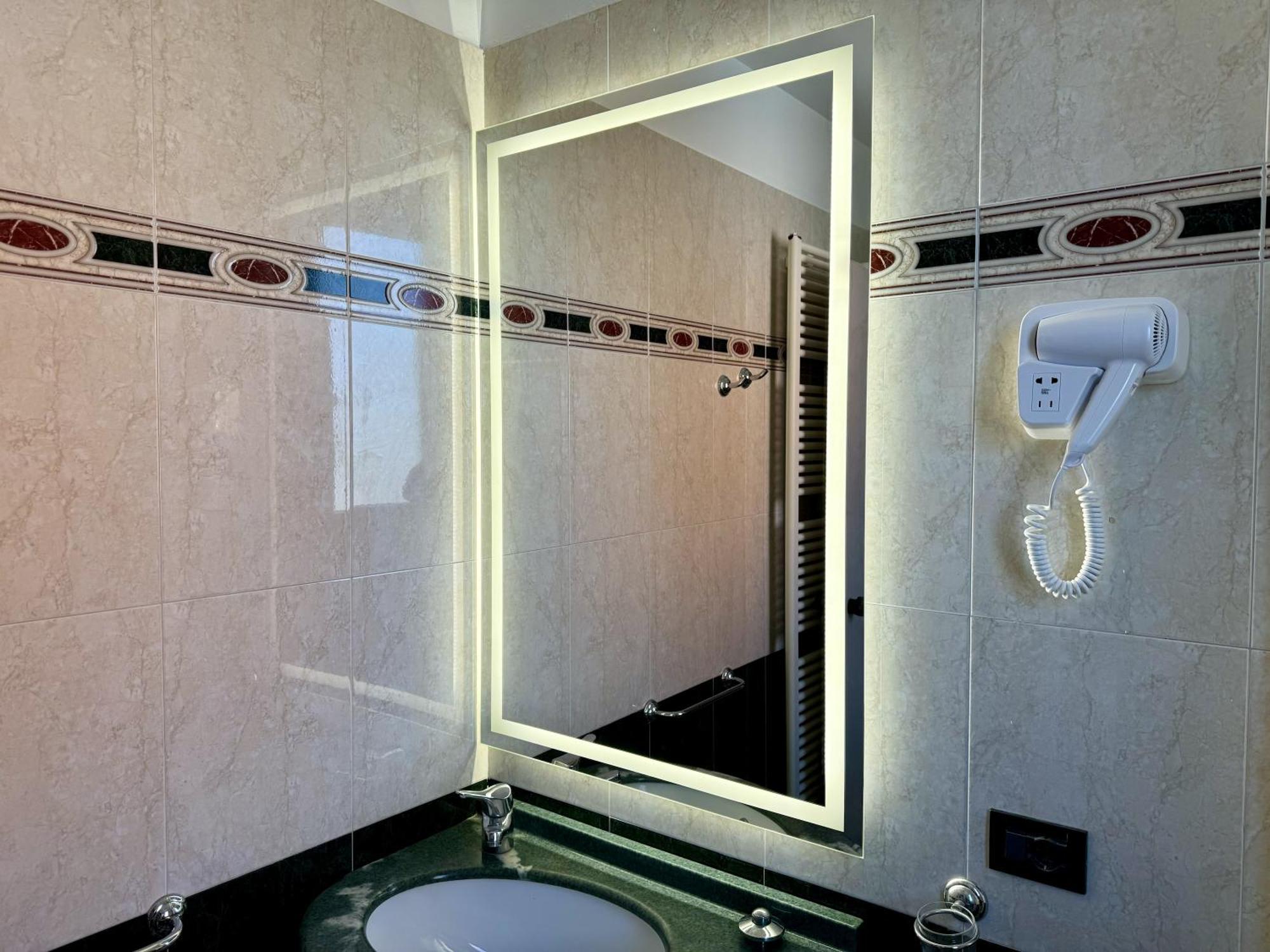 Appartamenti Leone - Vista Mare - Pet Friendly Rimini Dış mekan fotoğraf